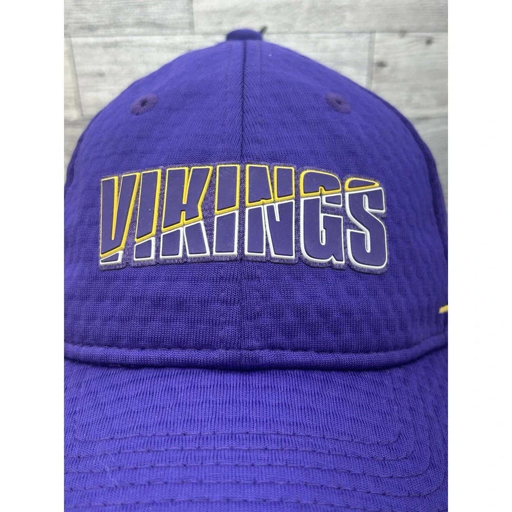 Minnesota Vikings New‎ Era 9Twenty NFL Adjustable Training Hat Purple Yellow